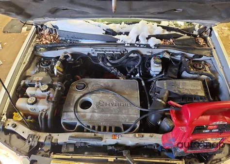 2012 Ford Escape Hybrid z USA, uszkodzony, nr VIN 1FMCU5K33CKA63152